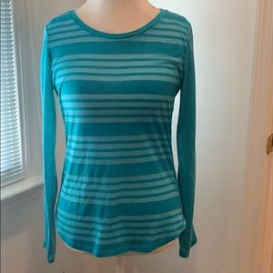 Balance yoga / active top women’s medium